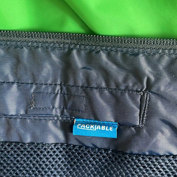 Columbia Navy and Green Norte Dame Windbreaker - Picture 9 of 16